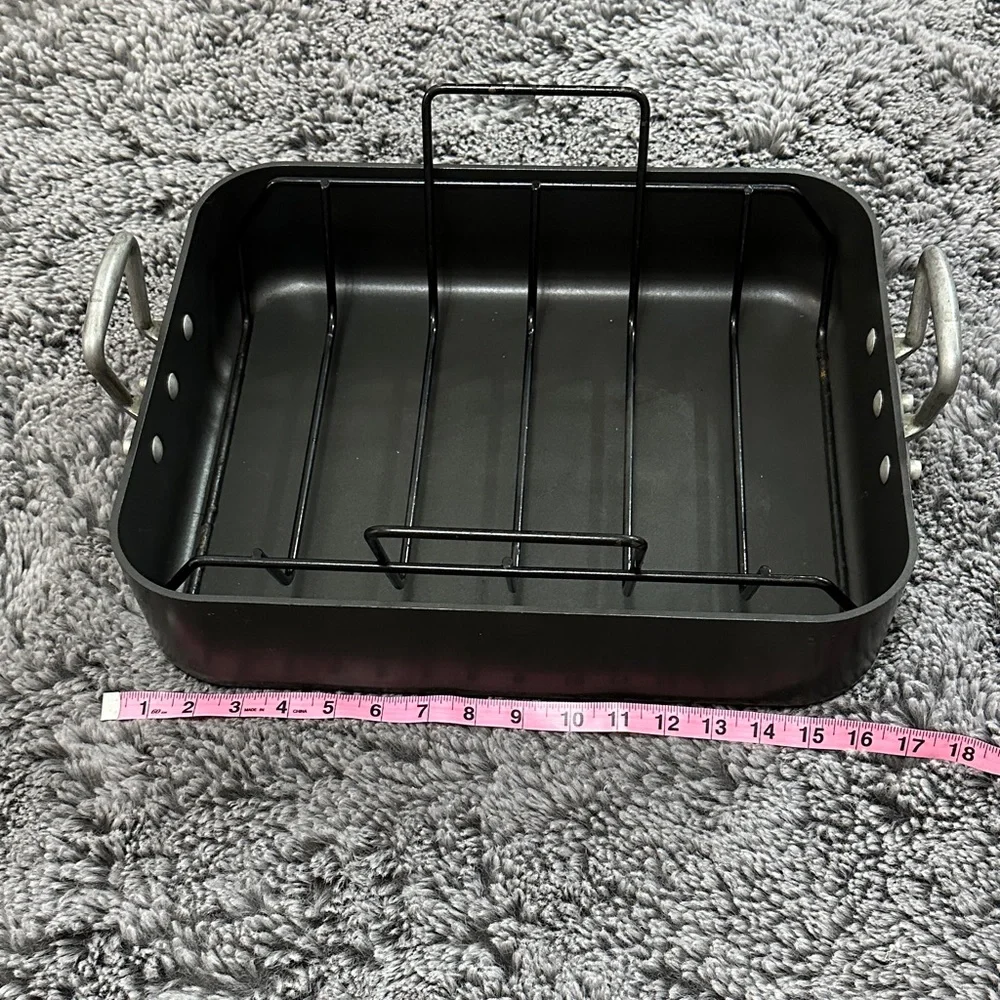 Kirkland Signature Black Roasting Pan with Rack